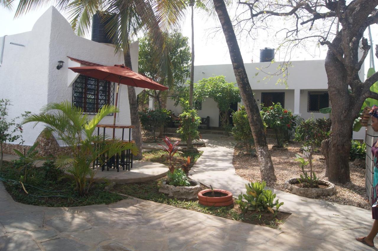 Luciano & Grace Apartments Watamu Dış mekan fotoğraf