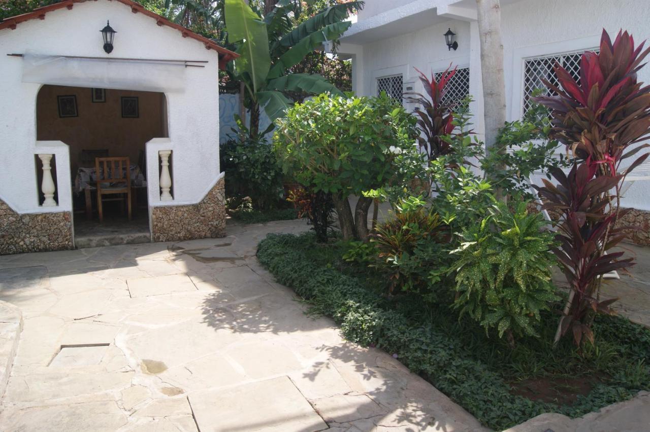 Luciano & Grace Apartments Watamu Dış mekan fotoğraf