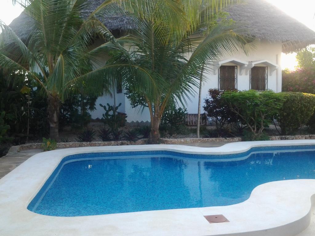 Luciano & Grace Apartments Watamu Oda fotoğraf